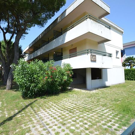 Isotta Apartment Bibione Bagian luar foto