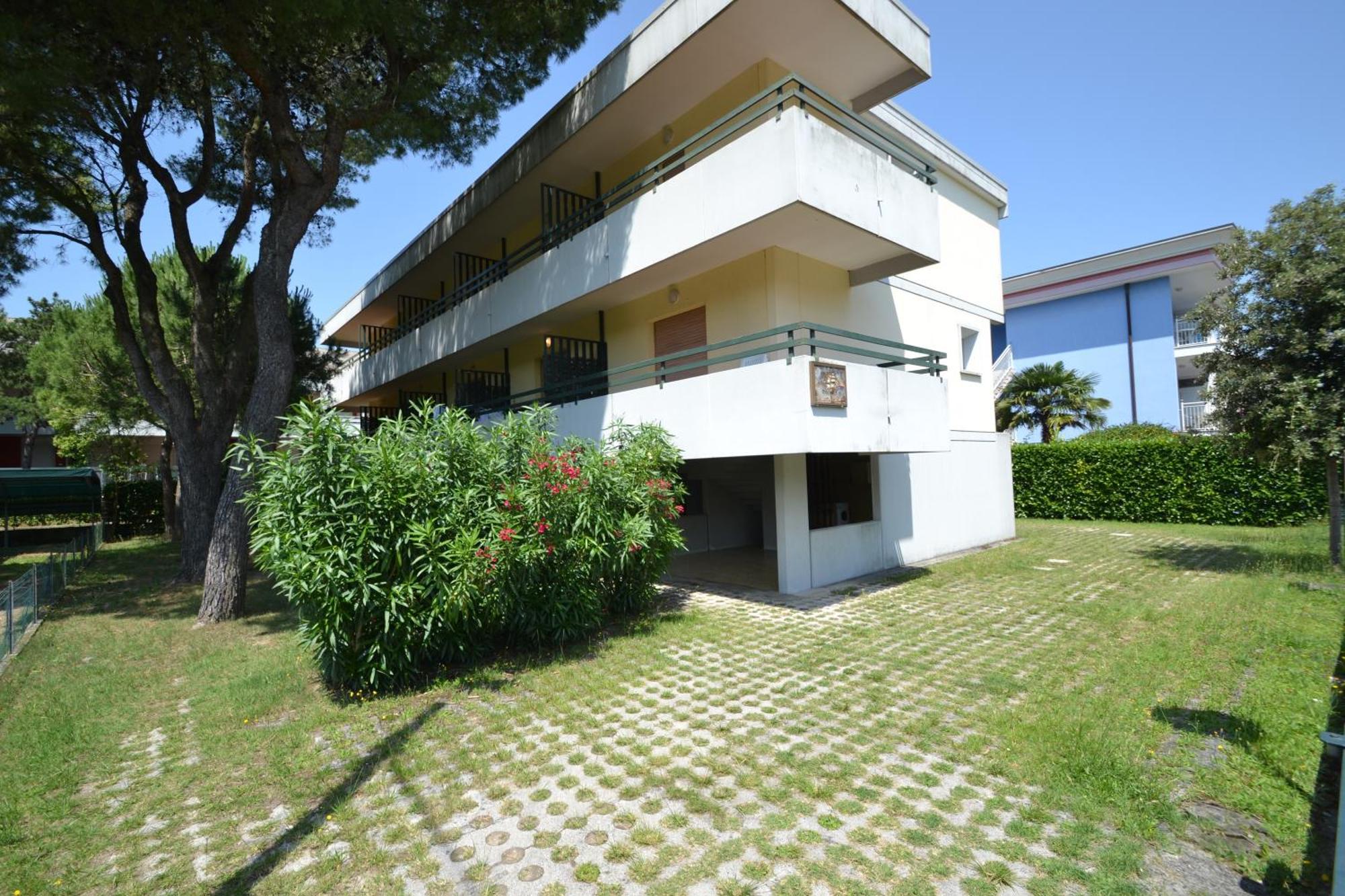 Isotta Apartment Bibione Bagian luar foto