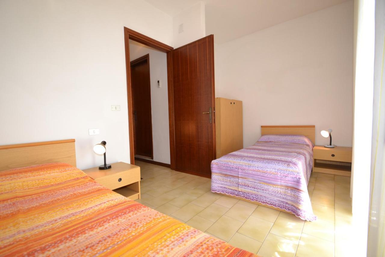 Isotta Apartment Bibione Bagian luar foto