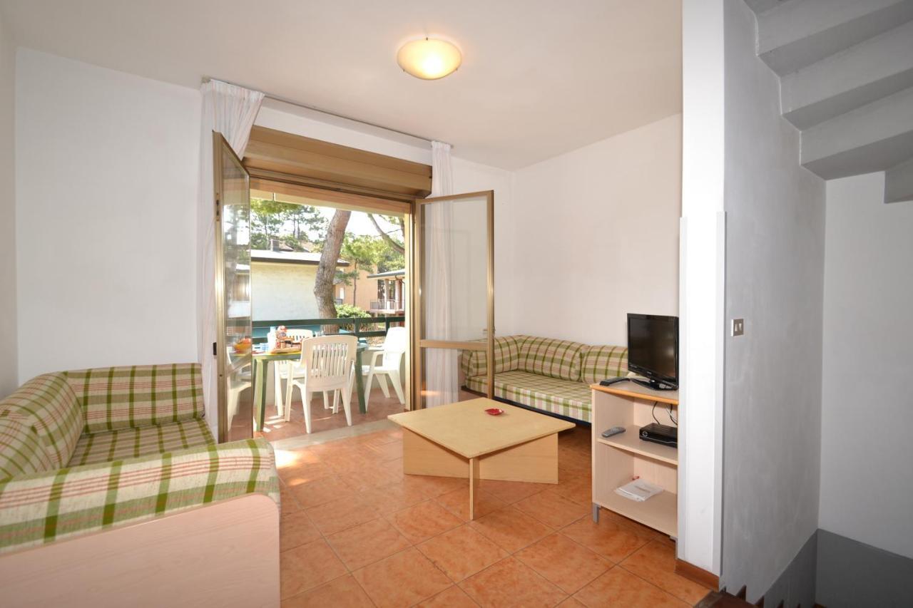 Isotta Apartment Bibione Bagian luar foto